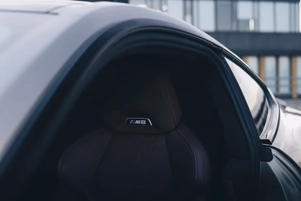 BMW M8 Competition — koła, wynajem w Warszawie