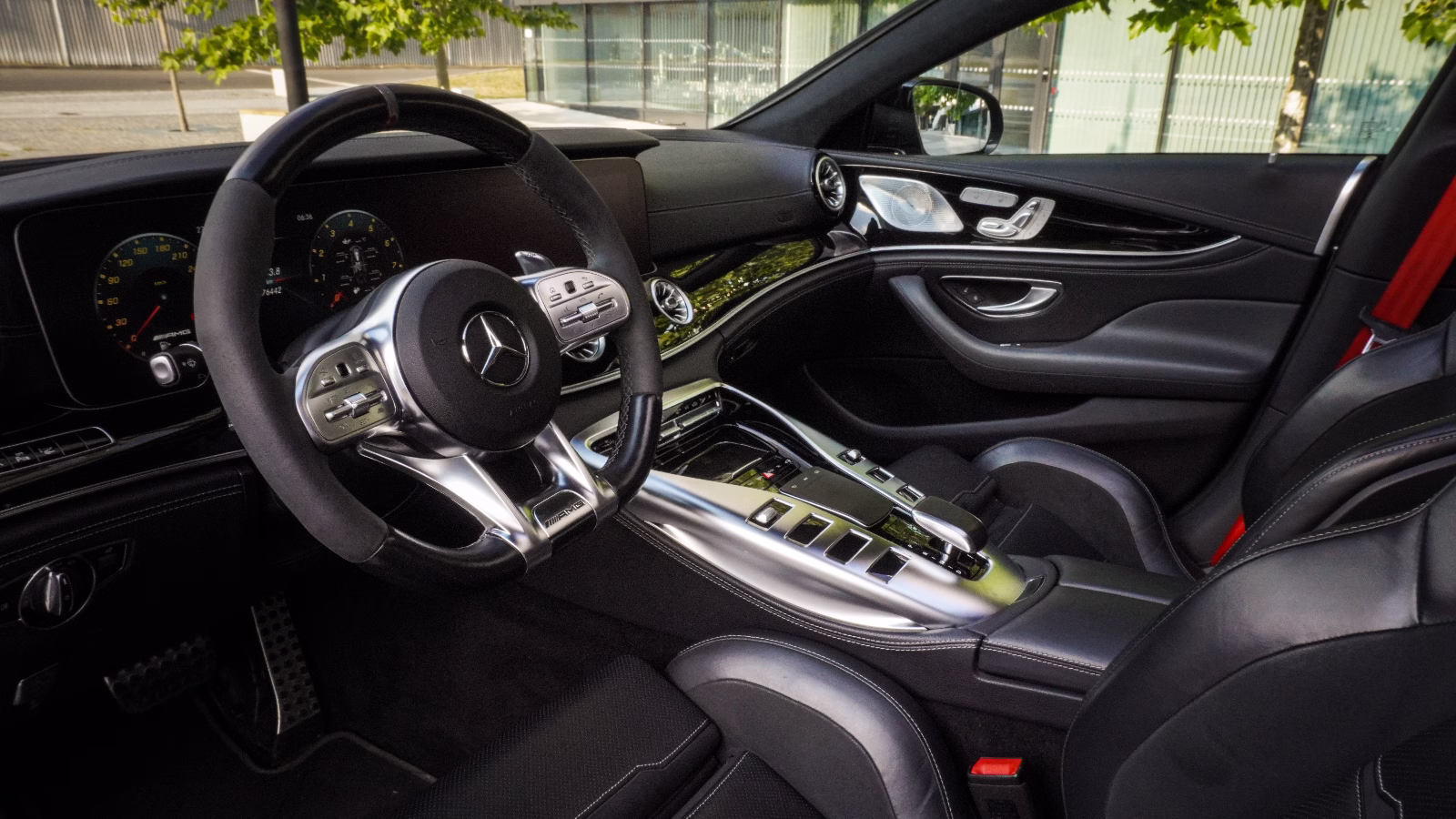 Mercedes-AMG GT 53 — wnętrze, wynajem w Warszawie