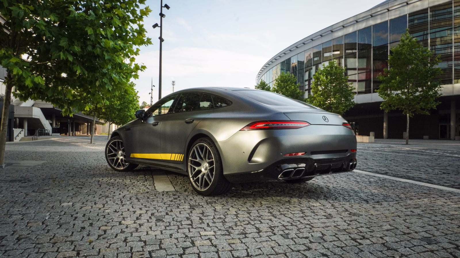 Mercedes-AMG GT 53 — detal, wynajem w Warszawie