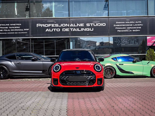 Mini Cooper S — перед ¾, аренда в Варшаве