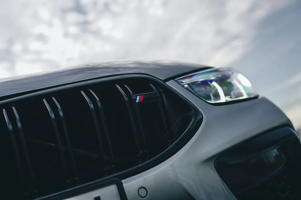 BMW M8 Competition — фото 6