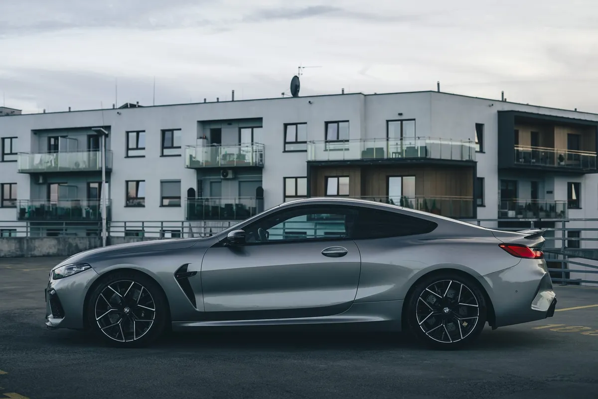 BMW M8 Competition — фото 9